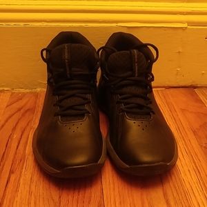 Under Armour Sneakers